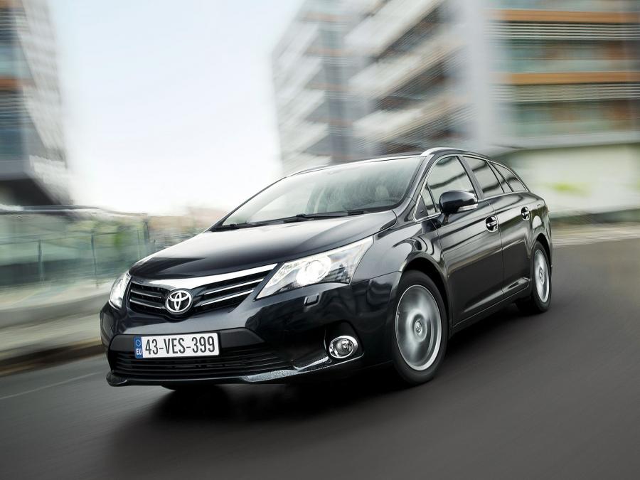  Toyota Avensis Wagon 2011 года  (фото 7 из 25)